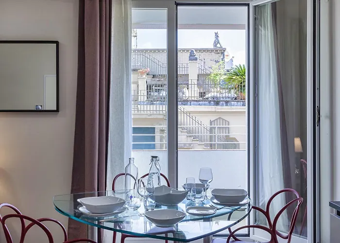 Chic & Style In Carignano By Wonderful Italy Cenova